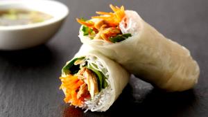 2 Rolls Garlic Chicken Spring Rolls