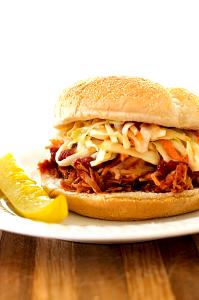 2 sandwiches (136 g) Delights Pulled Chicken