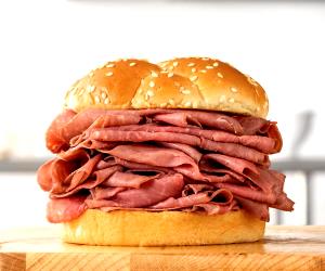 2 sandwiches (146 g) Roast Beef & Cheddar Sliders