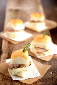 2 sandwiches (99 g) Mini Pork Sandwiches