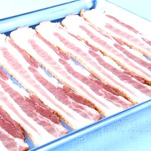 2 slices (46 g) Traditional Bacon