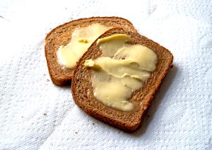 2 Slices Wheat Bread, Light