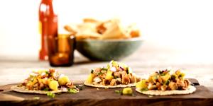 2 tacos (170 g) Al Pastor Chicken Street Tacos
