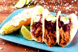 2 tacos (199 g) Pollo Adobo Tacos