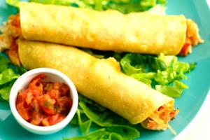 2 taquitos Chicken Taquitos