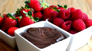 2 tbsp (28 g) Chocolate Yogurt Fruit Dip