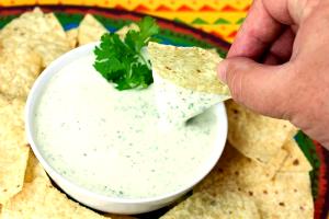 2 tbsp (28 g) Spicy Cilantro Dip
