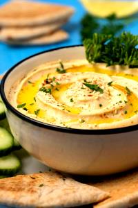 2 tbsp (29 g) Roasted Garlic Hummus