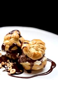 2 tbsp (30 g) Bittersweet Chocolate Sauce