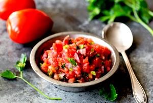 2 tbsp (30 g) Chopped Salsa Fresca