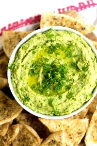 2 tbsp (30 g) Hummus with Spinach
