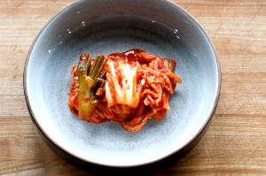 2 tbsp (30 g) Korean Kimchi