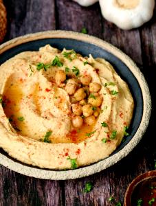2 tbsp (30 g) Oil Free Hummus