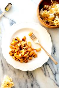 2 tbsp (30 g) Roasted Garlic & Chive Hommus