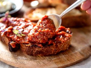 2 tbsp (30 g) Spicy Roasted Tomato Spread