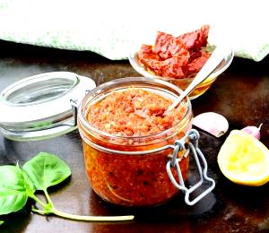 2 tbsp (30 g) Sun Dried Tomato Pesto