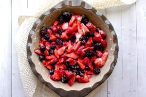 2 tbsp (37 g) Real Fruit Mixed Berry Topping