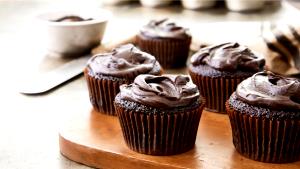 2 tbsp (40 g) Special Recipe Dark Chocolate Topping