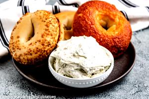2 Tbsp Bagel Temptations Cheese, Garlic & Herbs