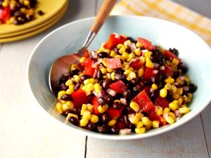 2 tbsp Corn, Black Bean, & Roasted Pepper Salsa