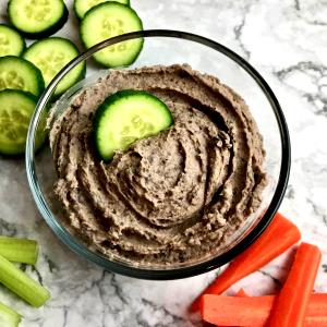 2 Tbsp Marzetti® Black Bean Hummus Veggie Dip & Spread