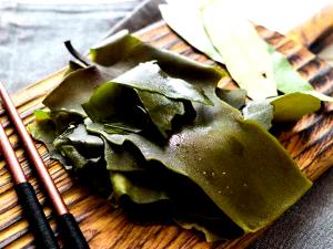 2 Tbsp Seaweed, Kelp, Raw