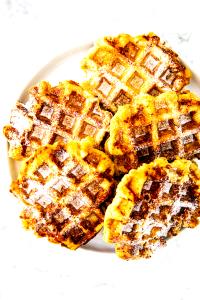 2 waffles (43 g) European Style Waffles