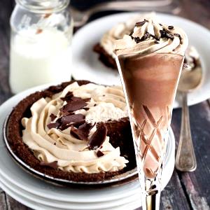 20 oz (692 g) Chocolate Cream Pie Shake (Large)