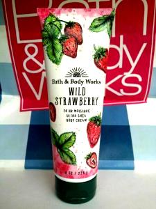 24 fl oz (710 ml) Strawberries Wild Light (Original)
