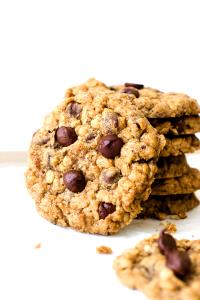 27 Grams Chocolate Chip Cookie, Chewy Oatmeal