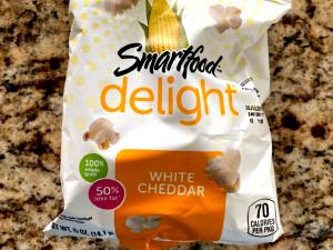 3 1/2 cups (28 g) Delight White Cheddar Popcorn