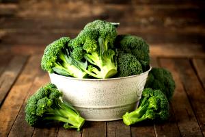 3/4 cup (85 g) Fresh Selections Broccoli & Carrots