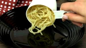 3/4 cup drained (137 g) Spaghetti