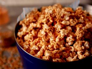 3/4 Cup Popcorn, Ready To Eat, Chedder & Caramel Mix