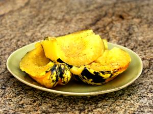 3/4 Cup Squash, Carnival