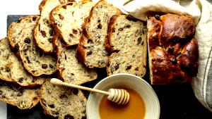 3/4 Slice Pecan Raisin Sourdough