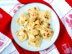 3 cooked pieces (133 g) Lobster Ravioli
