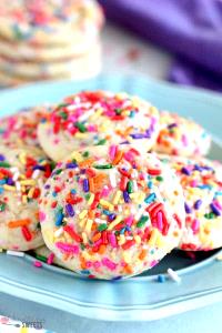 3 cookies (26 g) Sprinkled Cookies