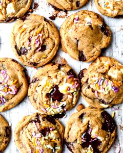 3 cookies (33 g) Egg Jumbo Cookies