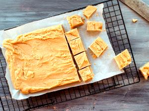 3 cookies (35 g) Peanut Butter Fudge Cremes