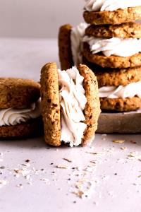 3 Cookies Sandwich Cookie, Oatmeak Macaroon