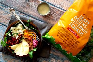 3 cups (100 g) Leafy Greens with Butternut Squash Salad Kit