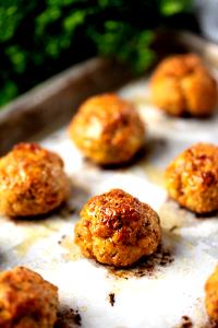 3 meatballs (3 g) Chicken Meatballs