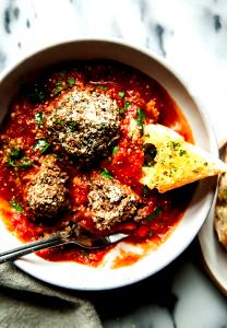 3 meatballs (43 g) Savory Mushroom Meatless Meatballs