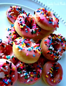 3 mini doughnuts (57 g) Glazed Mini Doughnuts