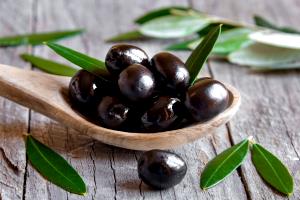 3 Olives Amfissa Olives