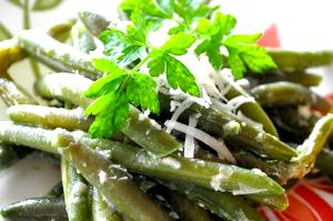 3 oz (85 g) Parmesan Green Beans