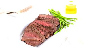 3 Oz *FYFGA Top Round Roast/Steak, Roasted/Broiled