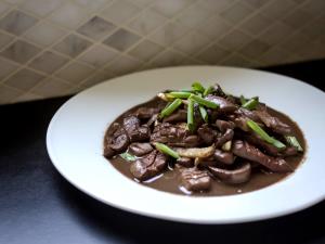 3 Oz Pork Kidneys (Cooked, Braised)