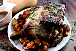 3 Oz Pork Roasts (Center Loin, Bone-In, Cooked, Roasted)